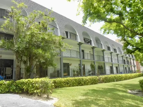 4013 N Ocean Drive N Lauderdale By The Sea FL 33308
