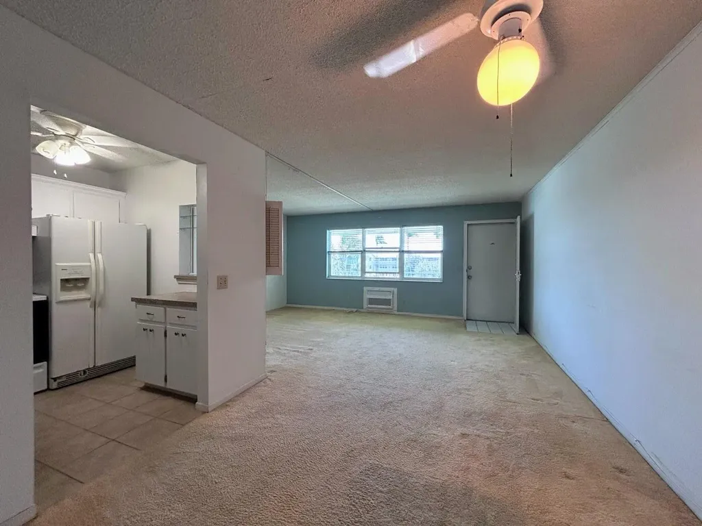 170 Horizons E Boynton Beach FL 33435