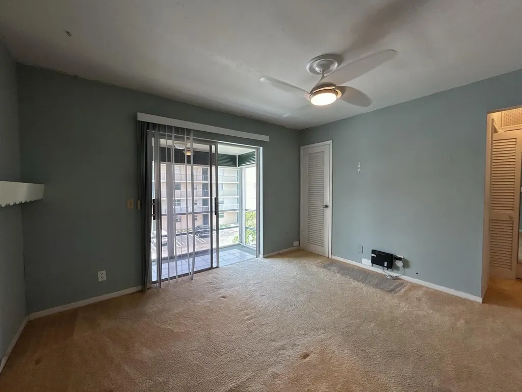 170 Horizons E Boynton Beach FL 33435