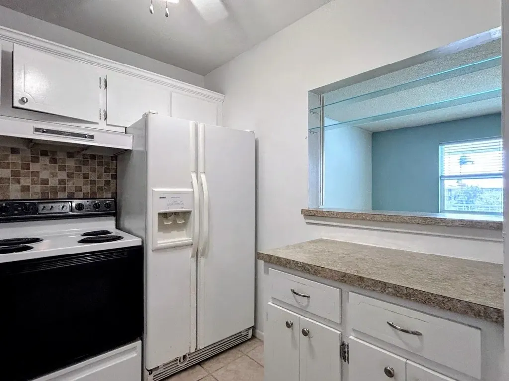 170 Horizons E Boynton Beach FL 33435