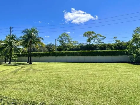 13550 Greentree Trail Wellington FL 33414