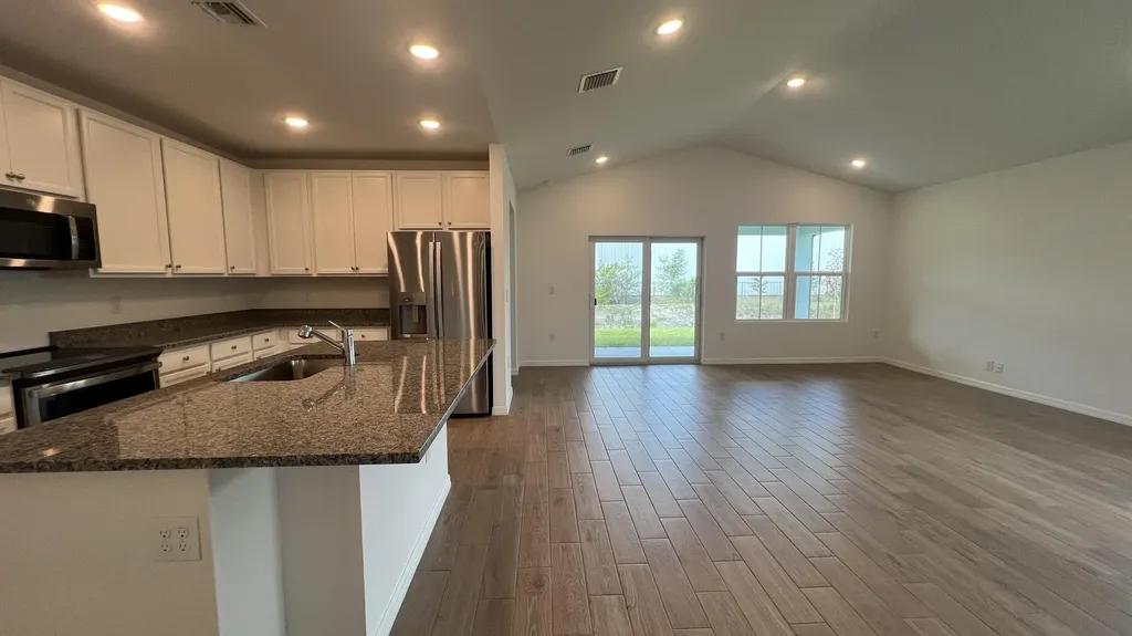 1782 SW Bayshore Boulevard Port St Lucie FL 34984