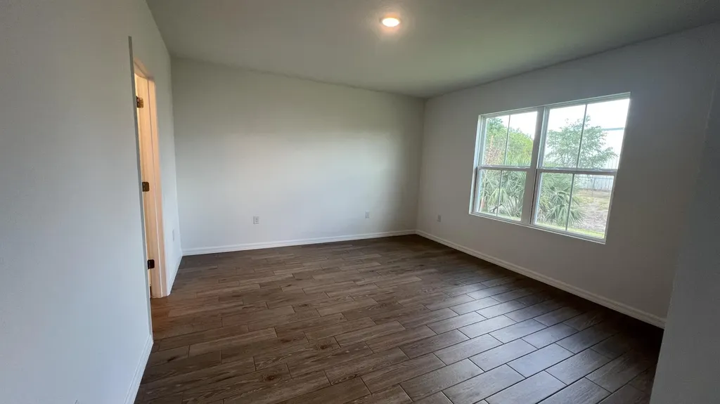 1782 SW Bayshore Boulevard Port St Lucie FL 34984