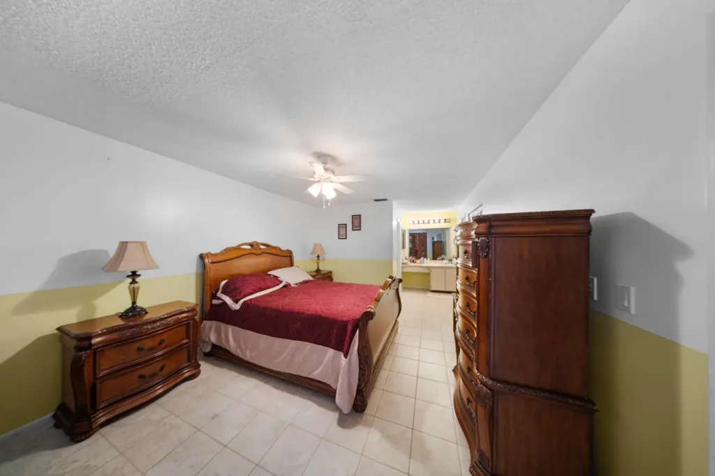 4255 Willow Pond Circle West Palm Beach FL 33417
