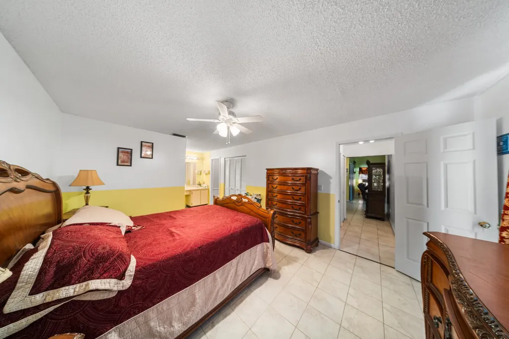 4255 Willow Pond Circle West Palm Beach FL 33417
