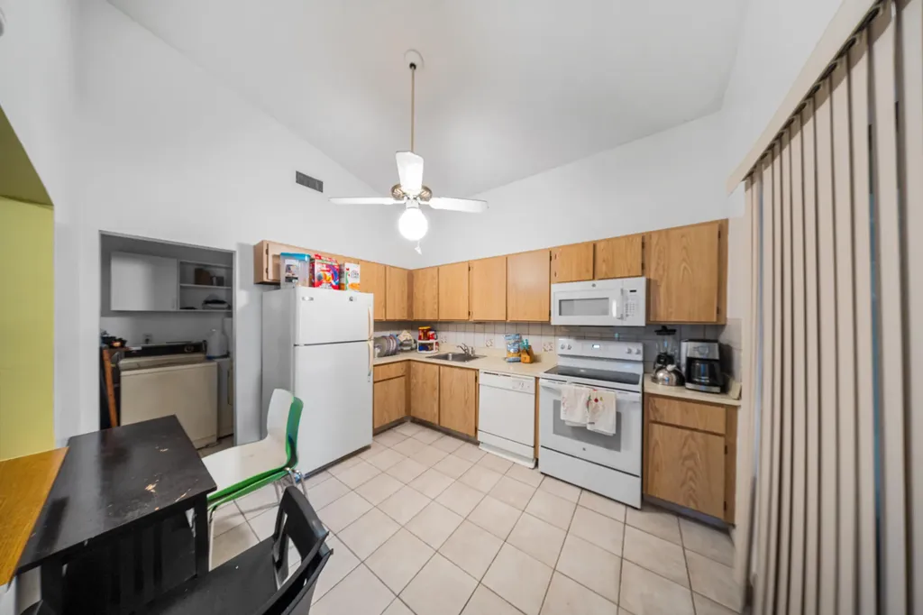 4255 Willow Pond Circle West Palm Beach FL 33417