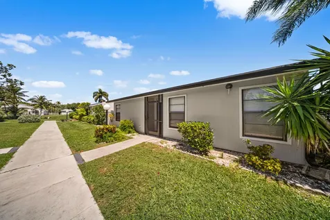 4255 Willow Pond Circle West Palm Beach FL 33417