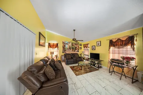 4255 Willow Pond Circle West Palm Beach FL 33417