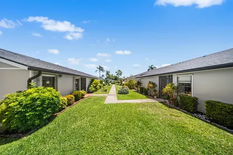 4255 Willow Pond Circle West Palm Beach FL 33417