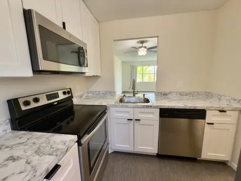 560 SE 2nd Avenue Deerfield Beach FL 33441