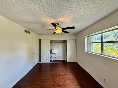560 SE 2nd Avenue Deerfield Beach FL 33441