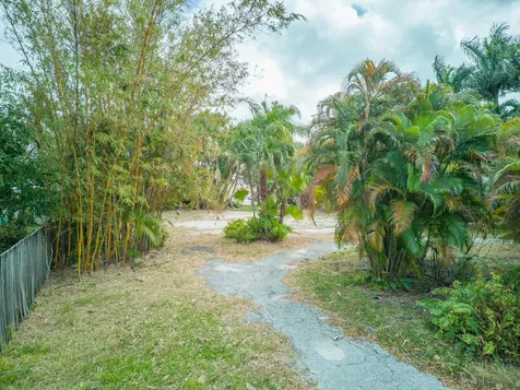 1118 S Palmway Lake Worth Beach FL 33460