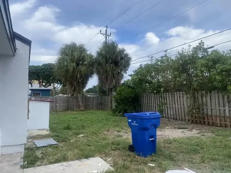 101 E 28th Street Riviera Beach FL 33404