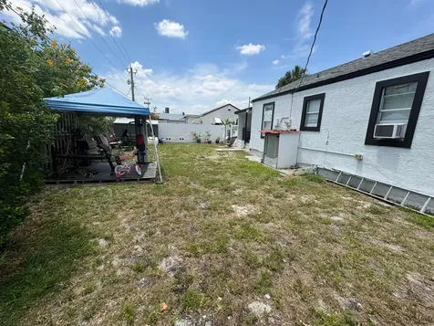 101 E 28th Street Riviera Beach FL 33404