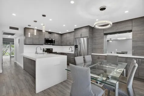 446 Richmond F Deerfield Beach FL 33442