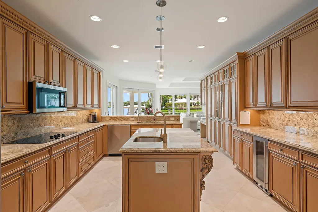 121 Commodore Drive Jupiter FL 33477