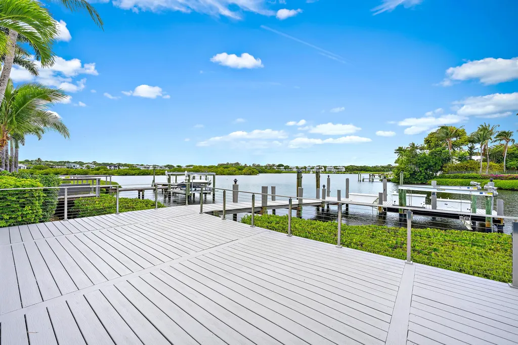 121 Commodore Drive Jupiter FL 33477