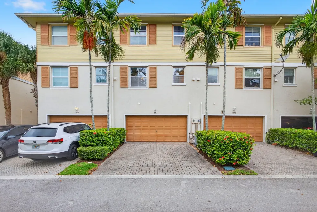 1562 Grande Cull Way Jupiter FL 33458