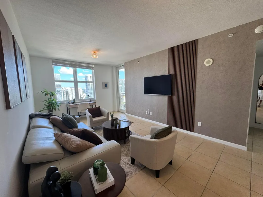 511 SE 5th Avenue Fort Lauderdale FL 33301
