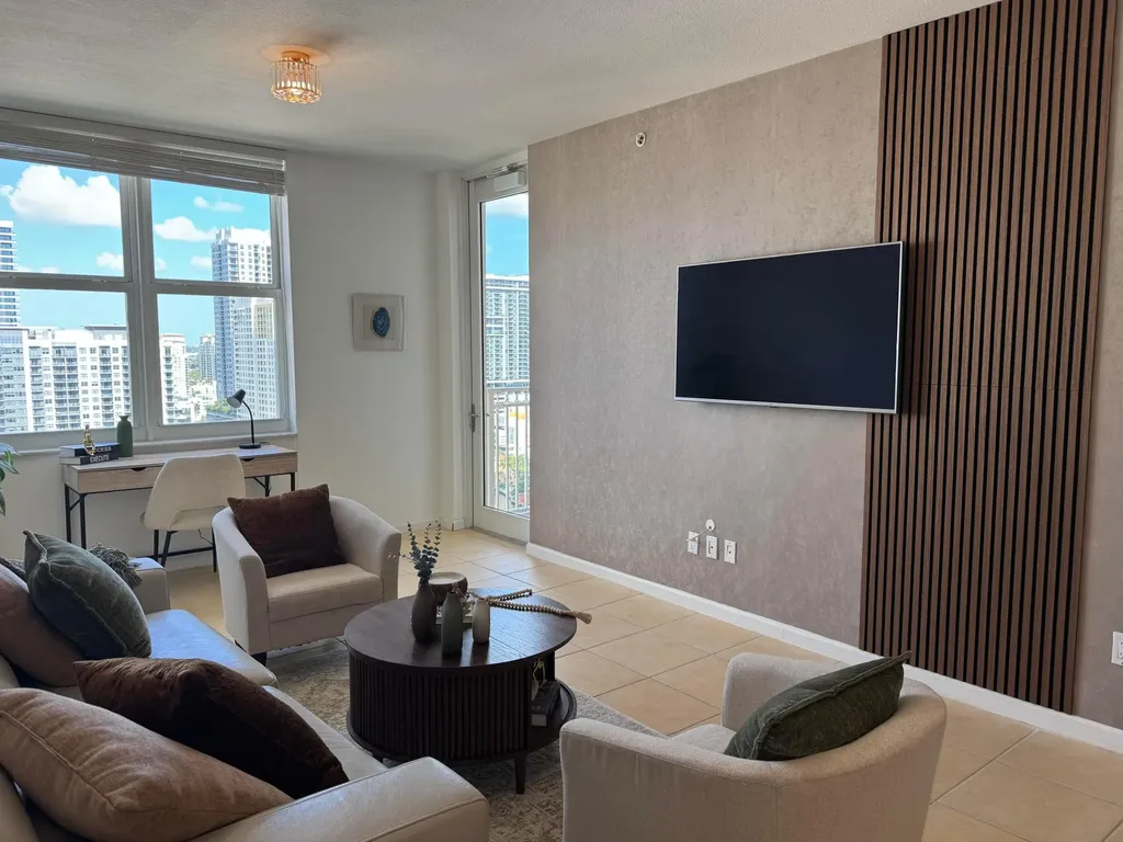 511 SE 5th Avenue Fort Lauderdale FL 33301
