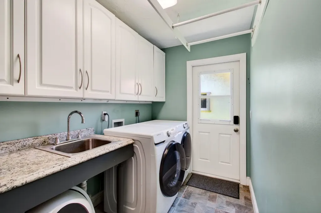 2320 SW 23rd Cranbrook Drive Boynton Beach FL 33436