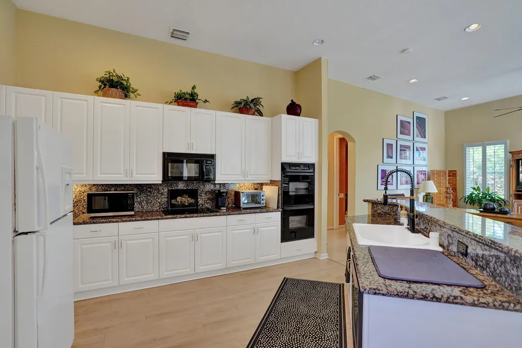 7338 Falls Road W Boynton Beach FL 33437