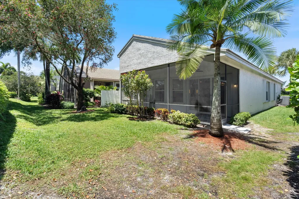 7102 Prado Lake Drive Delray Beach FL 33446