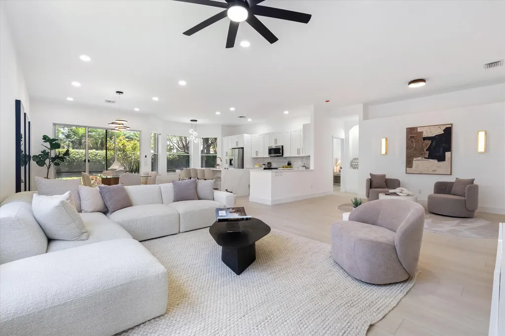 7102 Prado Lake Drive Delray Beach FL 33446