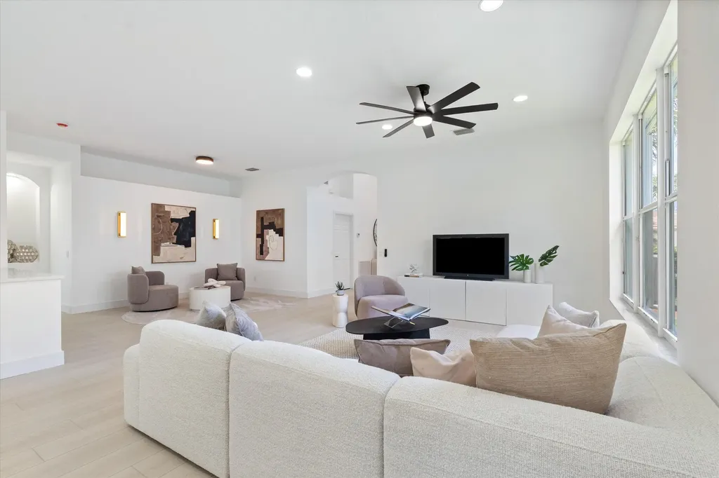 7102 Prado Lake Drive Delray Beach FL 33446