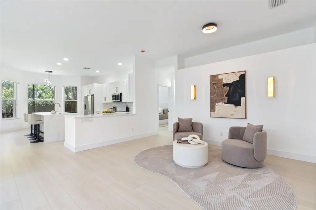 7102 Prado Lake Drive Delray Beach FL 33446