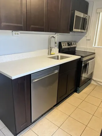2055 NW 8th Street Pompano Beach FL 33069
