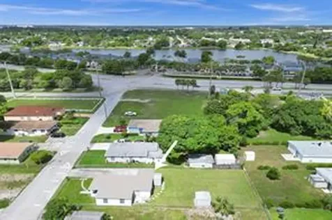 2055 NW 8th Street Pompano Beach FL 33069