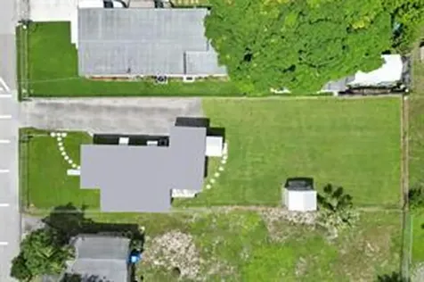 2055 NW 8th Street Pompano Beach FL 33069