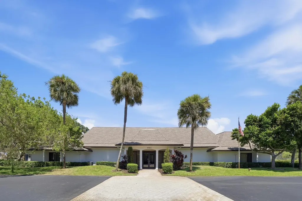 2925 SW 22nd Avenue Delray Beach FL 33445