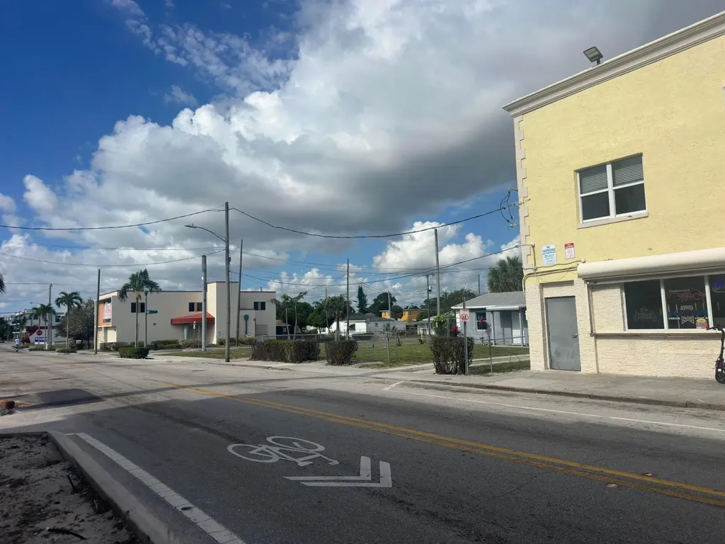 2121 N Tamarind Avenue West Palm Beach FL 33407
