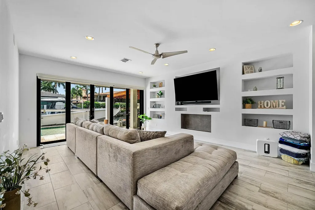 740 NE 36th Street Boca Raton FL 33431