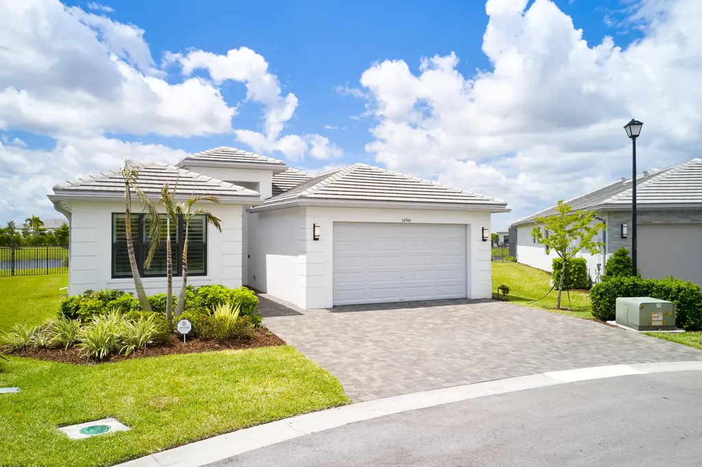 10946 SW Meandering Mile Road Port St Lucie FL 34987