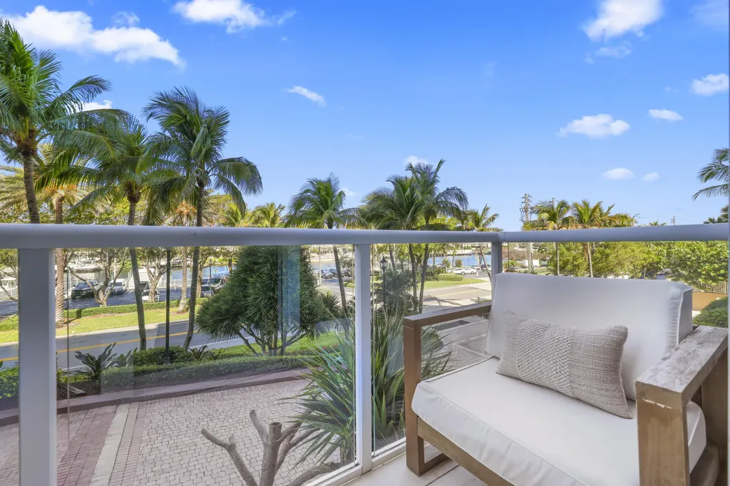 1063 Hillsboro Mile Hillsboro Beach FL 33062