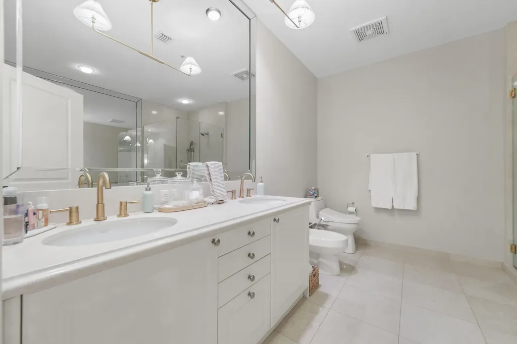 1063 Hillsboro Mile Hillsboro Beach FL 33062