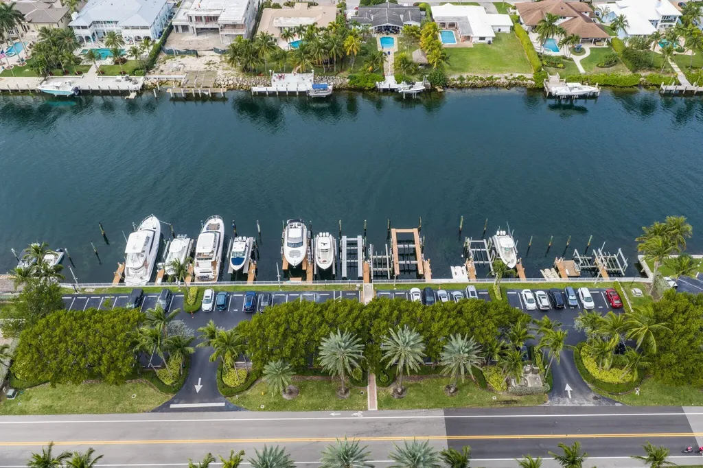 1063 Hillsboro Mile Hillsboro Beach FL 33062