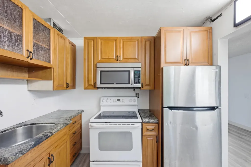 452 Normandy Delray Beach FL 33484
