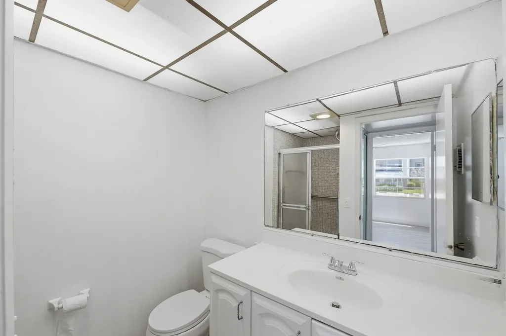 452 Normandy Delray Beach FL 33484