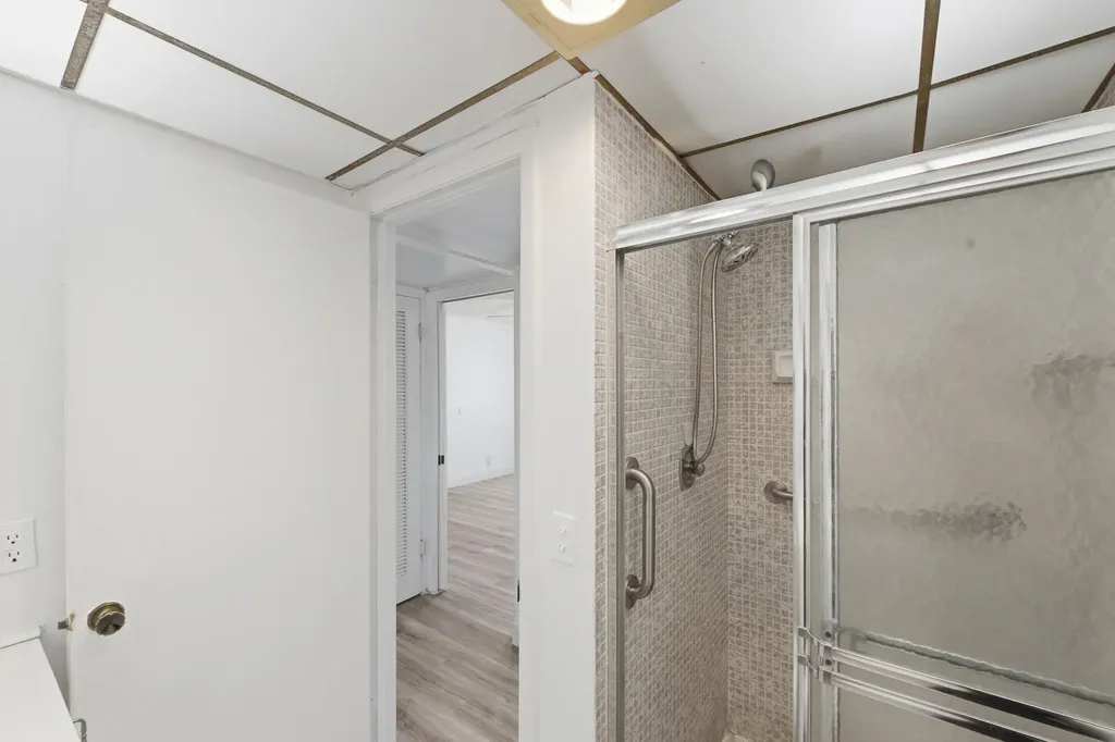 452 Normandy Delray Beach FL 33484