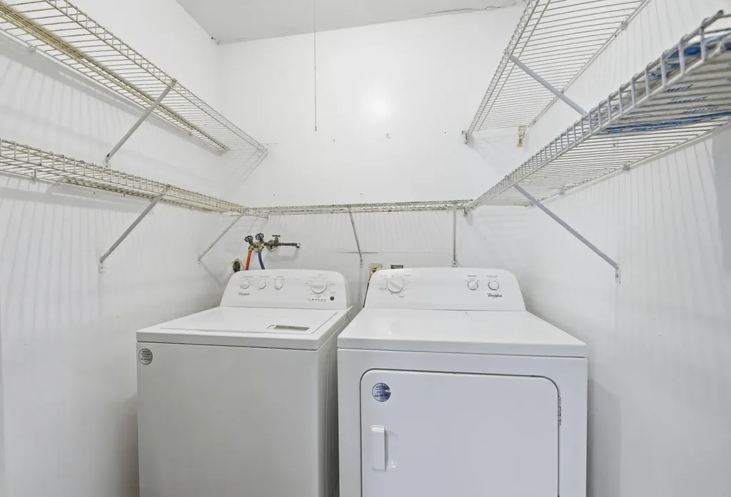 452 Normandy Delray Beach FL 33484
