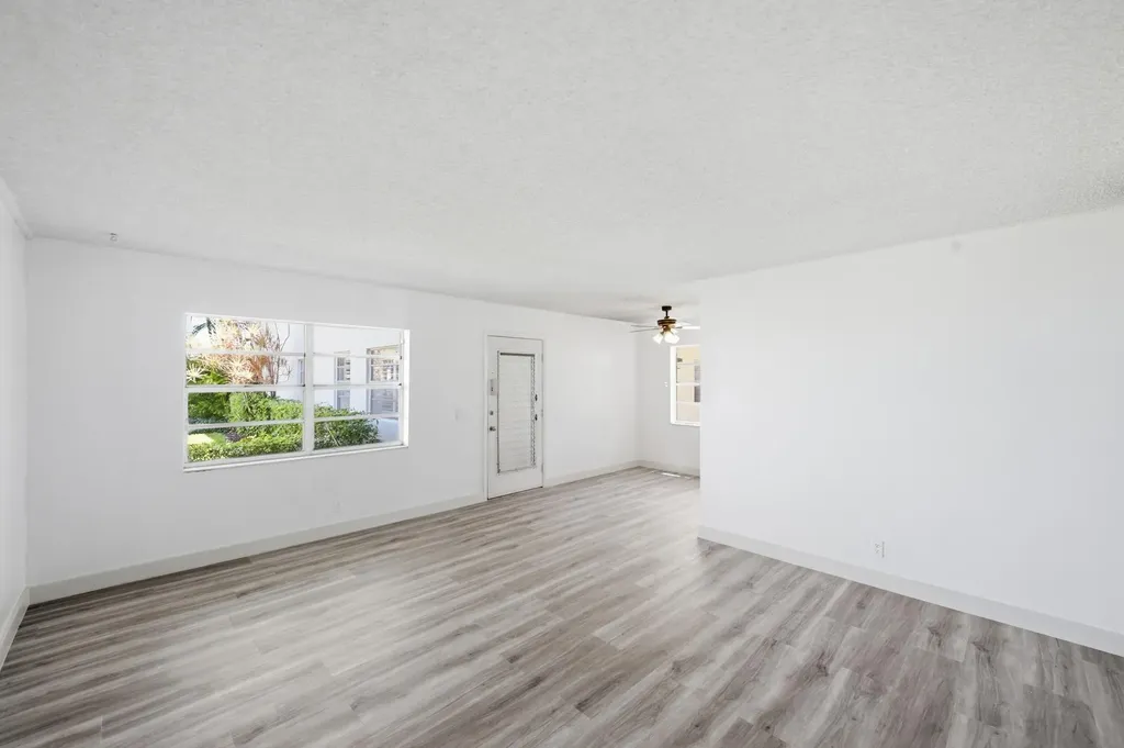 452 Normandy Delray Beach FL 33484