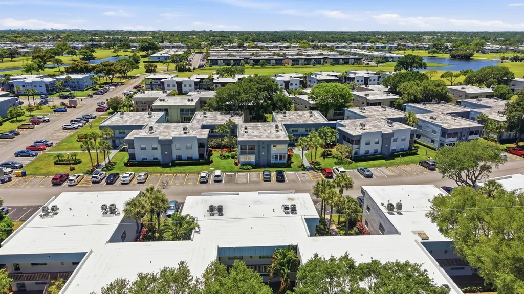 452 Normandy Delray Beach FL 33484