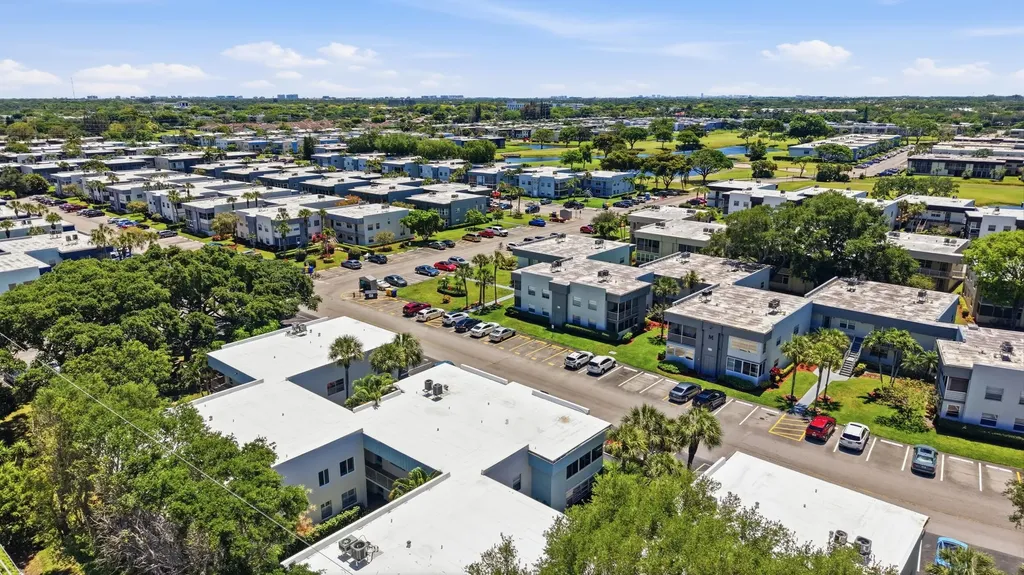 452 Normandy Delray Beach FL 33484