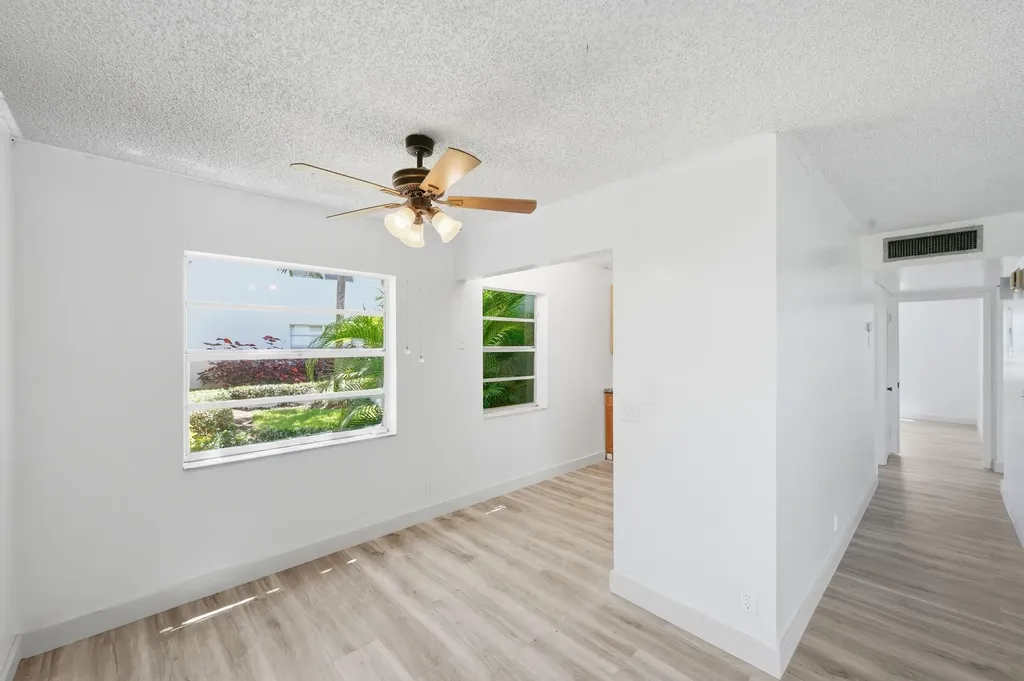 452 Normandy Delray Beach FL 33484