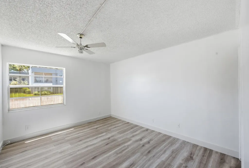 452 Normandy Delray Beach FL 33484