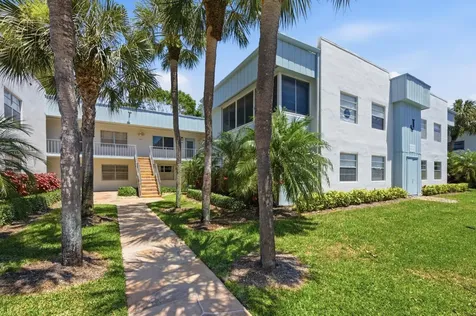 452 Normandy Delray Beach FL 33484